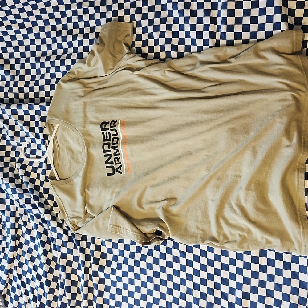 Under Armour short sleeve